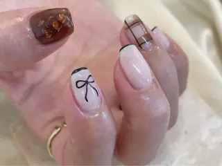 ネイル essence所属・pétit maakoのネイルデザイン