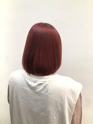ミディアム カラー SOLA .のヘアスタイル