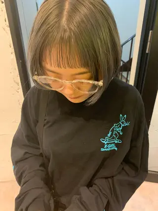 ショート カラー Fuuu《フゥ》所属・シノザキ シンゴのヘアスタイル