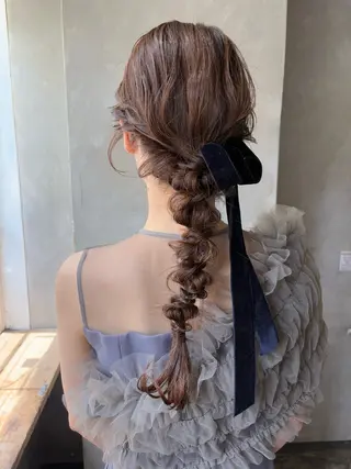 ロング カラー ヘアアレンジ ツキノキ ミナのヘアスタイル