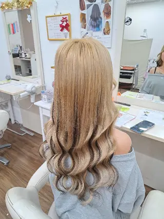 ショート カラー GLOSS❤︎ 中西春菜のヘアスタイル