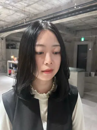 ミディアム 玉置 七海のヘアスタイル