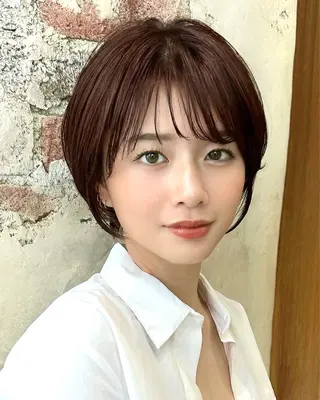 ショート カラー 💍新宿ショート 💍岩田莉奈のヘアスタイル