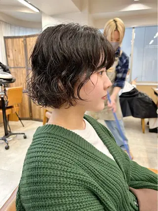 ショート ナリタ ミユウのヘアスタイル
