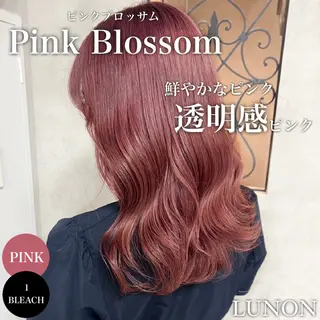 セミロング カラー 💛ブリーチで叶える 💛垢抜けカラー🌈のヘアスタイル