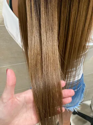 ロング 宮原 佳苗のヘアスタイル