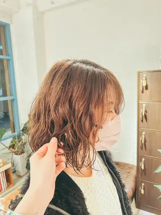 ミディアム パーマ Lilly所属・成田 智彩のヘアスタイル
