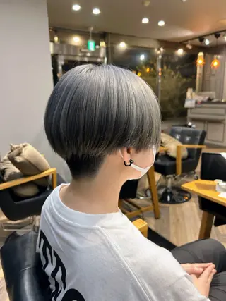 ショート カラー 💫ブリーチカラー 鈴木美菜実💫のヘアスタイル