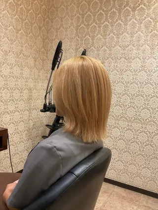 ミディアム 齋藤 若菜のヘアスタイル