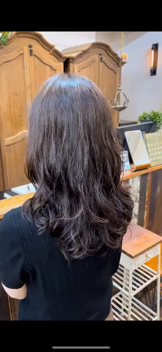 ロング パーマ 東　茉央/カラー 🧸のヘアスタイル