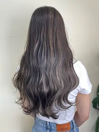 カラー 戸川 紗良のヘアスタイル