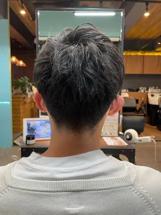 メンズ eyesburg W/est所属・ショート 村上のヘアスタイル