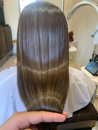 ロング カラー TAKA 髪質改善のヘアスタイル