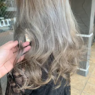 ロング カラー HairDesign Azurのヘアスタイル