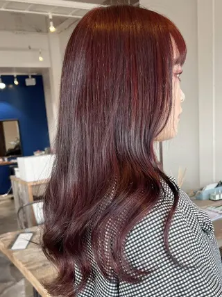 ロング カラー 岸下 理緒のヘアスタイル