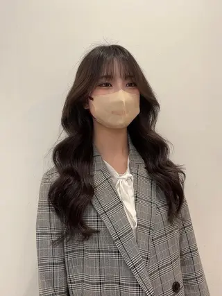 ロング 韓国ヘア レイヤーカットのヘアスタイル