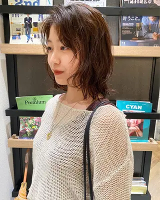 ミディアム パーマ Pros所属・nana/レイヤー /酸性ストレートのヘアスタイル