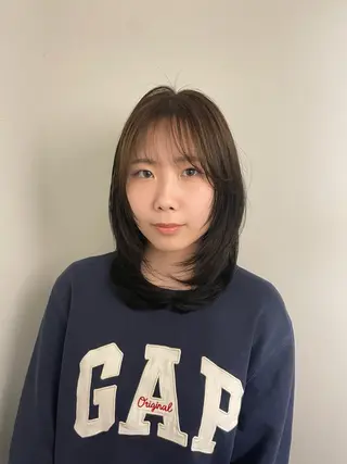 セミロング カラー yu-kaハッシュ カット/韓国レイヤーのヘアスタイル