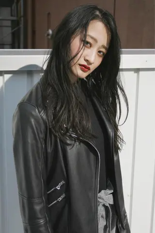 ロング 山本 芳喜のヘアスタイル