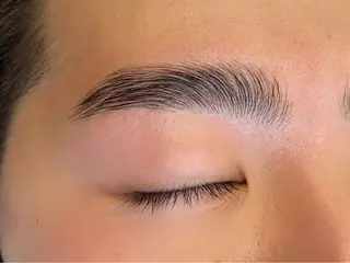 アイブロウ cafe＆beauty est所属・北向 あなんのマツエク・マツパデザイン