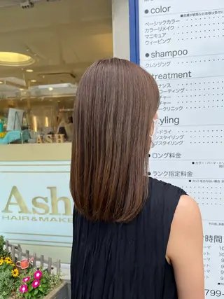 セミロング カラー 木幡 響のヘアスタイル