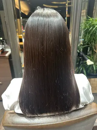 ロング 齊藤政太 顔周り カット 透明感カラーのヘアスタイル