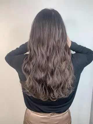 セミロング カラー _WHITE 高槻のヘアスタイル