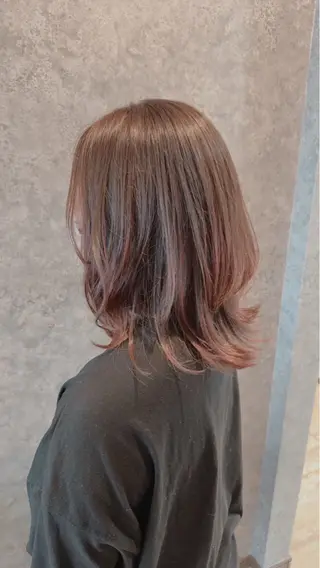 セミロング カラー AFLOAT satomiのヘアスタイル