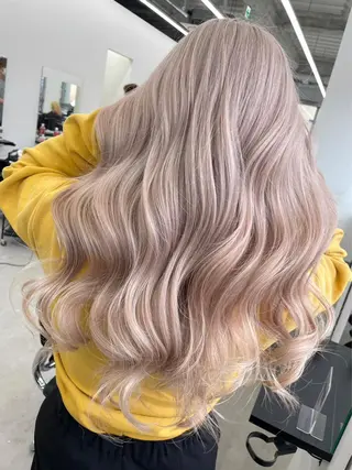 ロング カラー LINOET名古屋所属・齋藤 梨乃のヘアスタイル