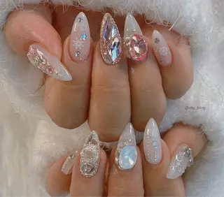 ネイル HEAVEN BEAUTY  & NAIL SALON所属・馬詰 にゅんのネイルデザイン