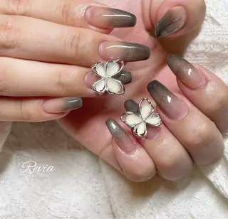 ネイル revia所属・ERI Nailistのネイルデザイン