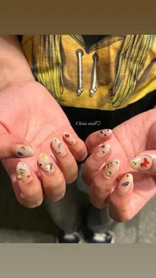 ネイル Chisa Nail Studio所属・リ リのネイルデザイン