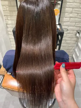 セミロング カラー Hello Design Coconeel所属・髪質改善アンジュール かのんのヘアスタイル