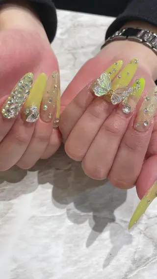 ネイル nail salon  AlgeTy所属・✴︎:.｡. MAKI.｡.:✴︎のネイルデザイン