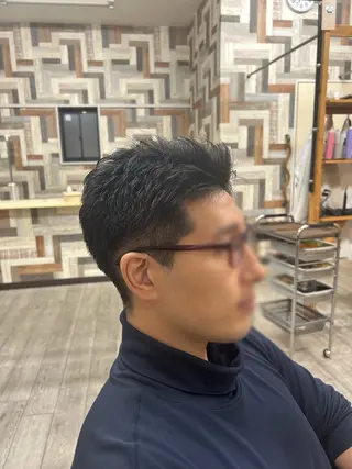 メンズ 美容室reborn大江所属・ナ ディアのヘアスタイル
