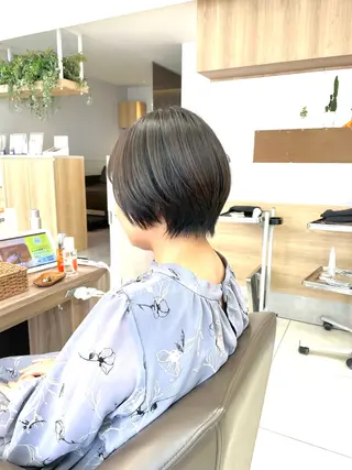 ショート 艶カラー/ 鎌倉　アズサのヘアスタイル