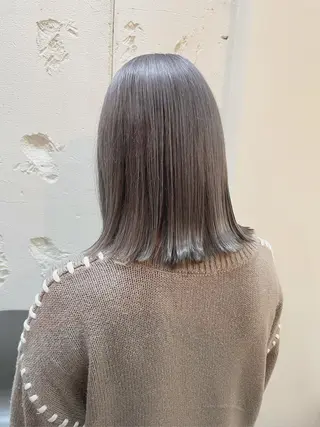 ミディアム カラー ハイトーン🦢 Natsumiのヘアスタイル