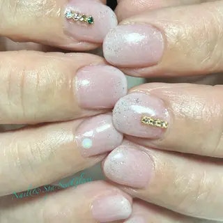 ネイル Nail&Spa SeaGlass所属・SeaGlass tomoのネイルデザイン