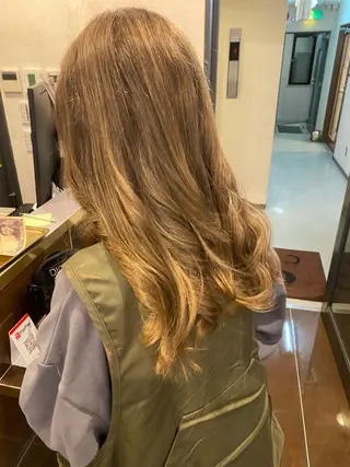セミロング カラー CIEL天六店 三上春のヘアスタイル