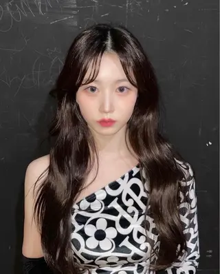 ロング カラー ワンホンパーマ/ 菜月のヘアスタイル