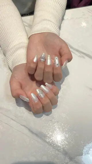 ネイル WISTERIA midoriのネイルデザイン