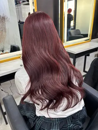 ロング Ria OSAKA所属・Assistant MOEのヘアスタイル