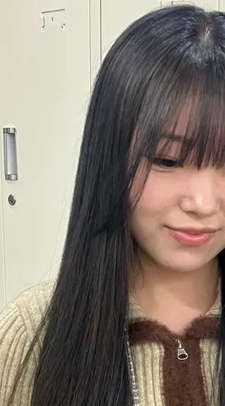 カラー 喜友名 ウララのヘアスタイル