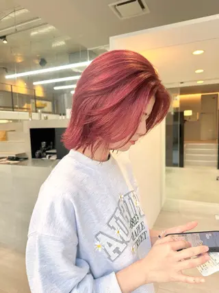 ミディアム カラー 染谷 遥花のヘアスタイル