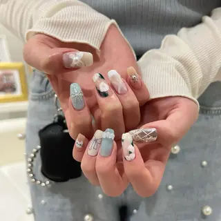 ショート ガレリアエレガンテ栄店所属・ガレリアエレガンテ栄 Minaのネイルデザイン