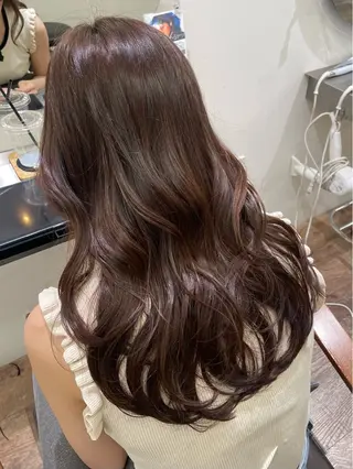 ロング CYAN by artefice所属・安達 萌花のヘアスタイル