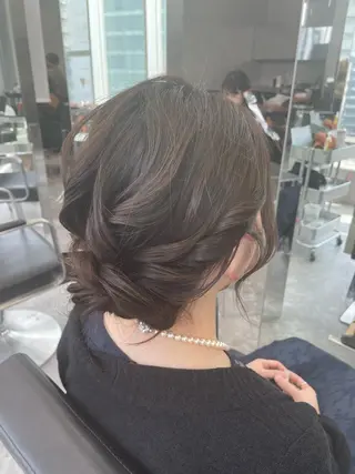 セミロング ヘアアレンジ 口コミ高評価✨ 安達ももかのマツエク・マツパデザイン