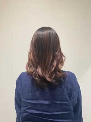 ミディアム カラー 透明感カラー 板橋　島村美咲のヘアスタイル