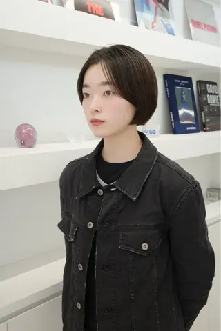 ショート カラー 🌱ぱつっと/ボブ 🌱のヘアスタイル