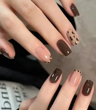 ネイル 高木 維麗絲のネイルデザイン